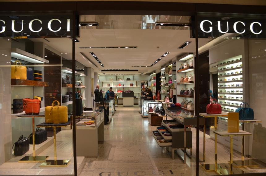 Освещение магазинов Gucci